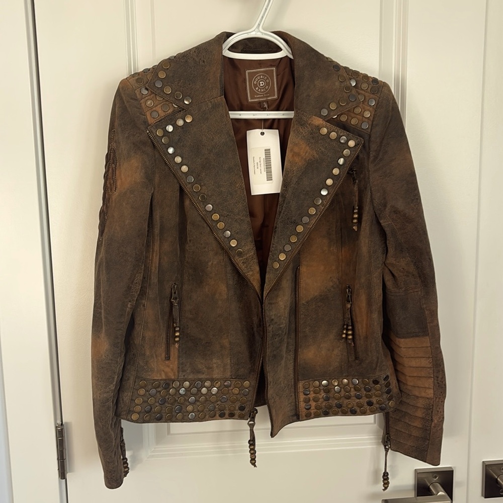 Double D Ranch Distressed Leather Studded Jacket (Womens)